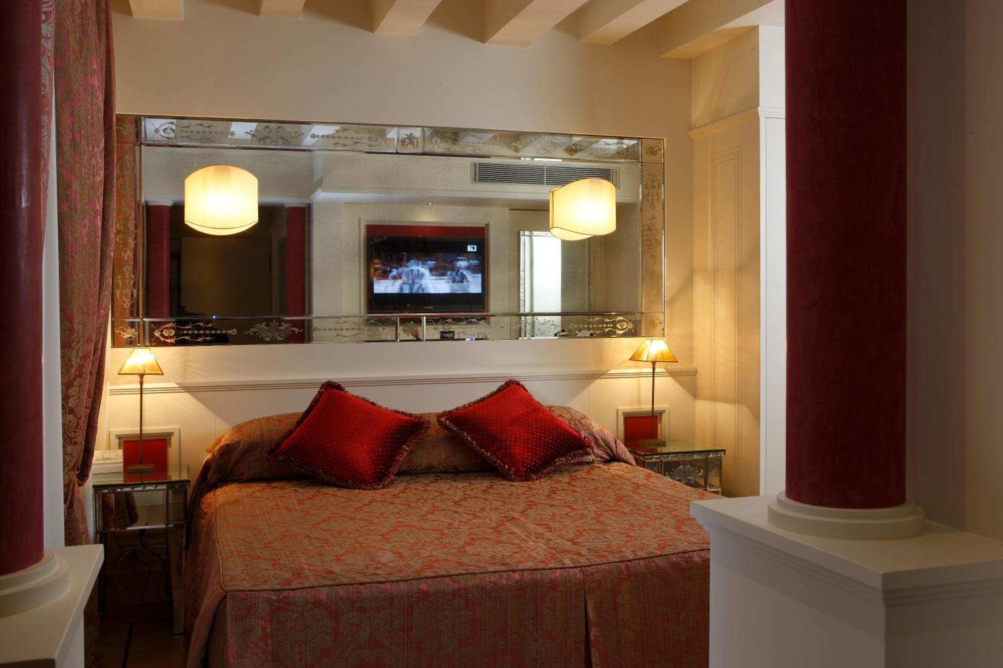 Canaletto Luxury Suites - San Marco Luxury Venecia Exterior foto